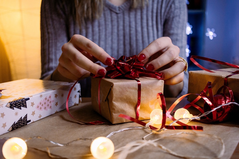 How to Cope with Anxiety at Christmas - HypnoReiki